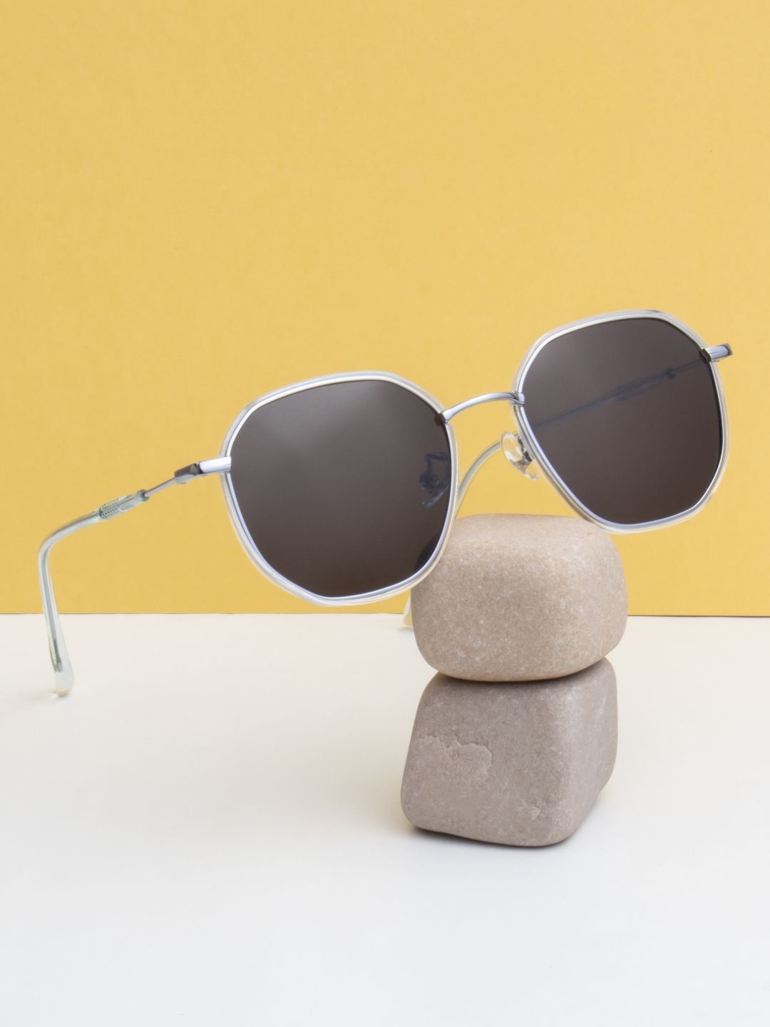 Ted Smith Unisex Round Sunglasses with Polarised and UV Protected Lens SUN-HIVE_GBSK, Grey
Ted Smith Unisex Round Sunglasses with Polarised and UV Protected Lens SUN-HIVE_GBSK, Grey