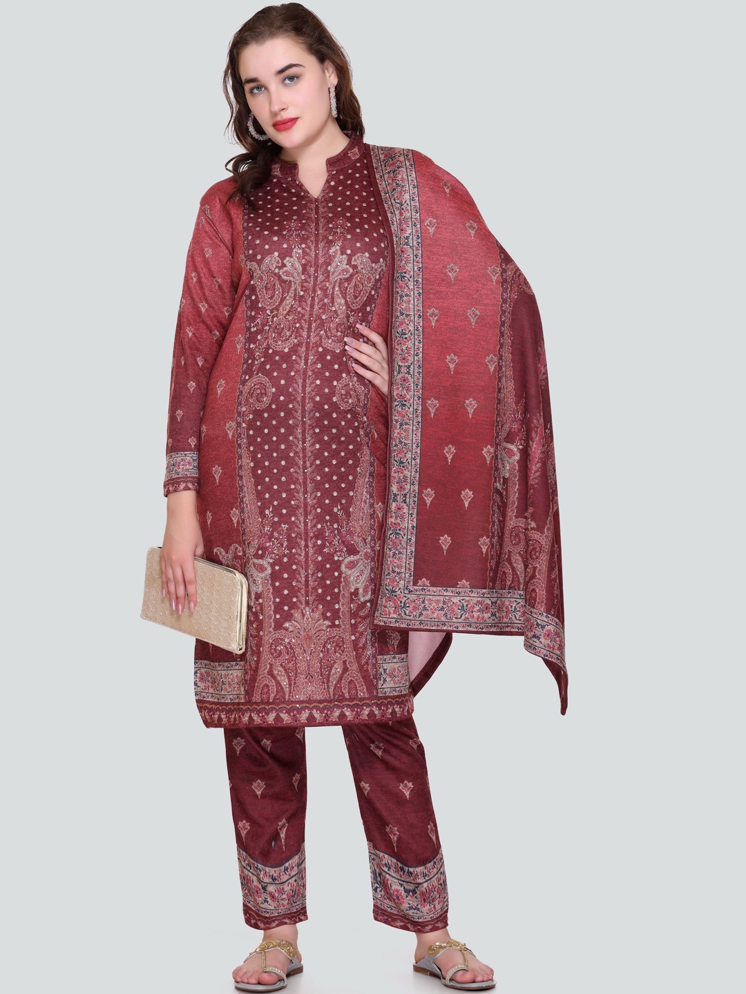 Melvin Floral Printed Mandarin Collar Straight Kurta With Trousers & Dupatta, Maroon
Melvin Floral Printed Mandarin Collar Straight Kurta With Trousers & Dupatta, Maroon