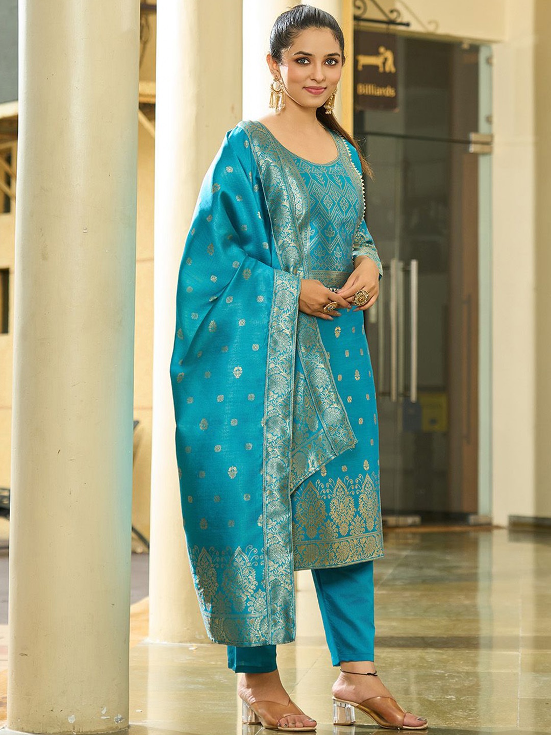 BAESD Floral Woven Design Round Neck Straight Kurta With Trousers & Dupatta, Turquoise blue
BAESD Floral Woven Design Round Neck Straight Kurta With Trousers & Dupatta, Turquoise blue