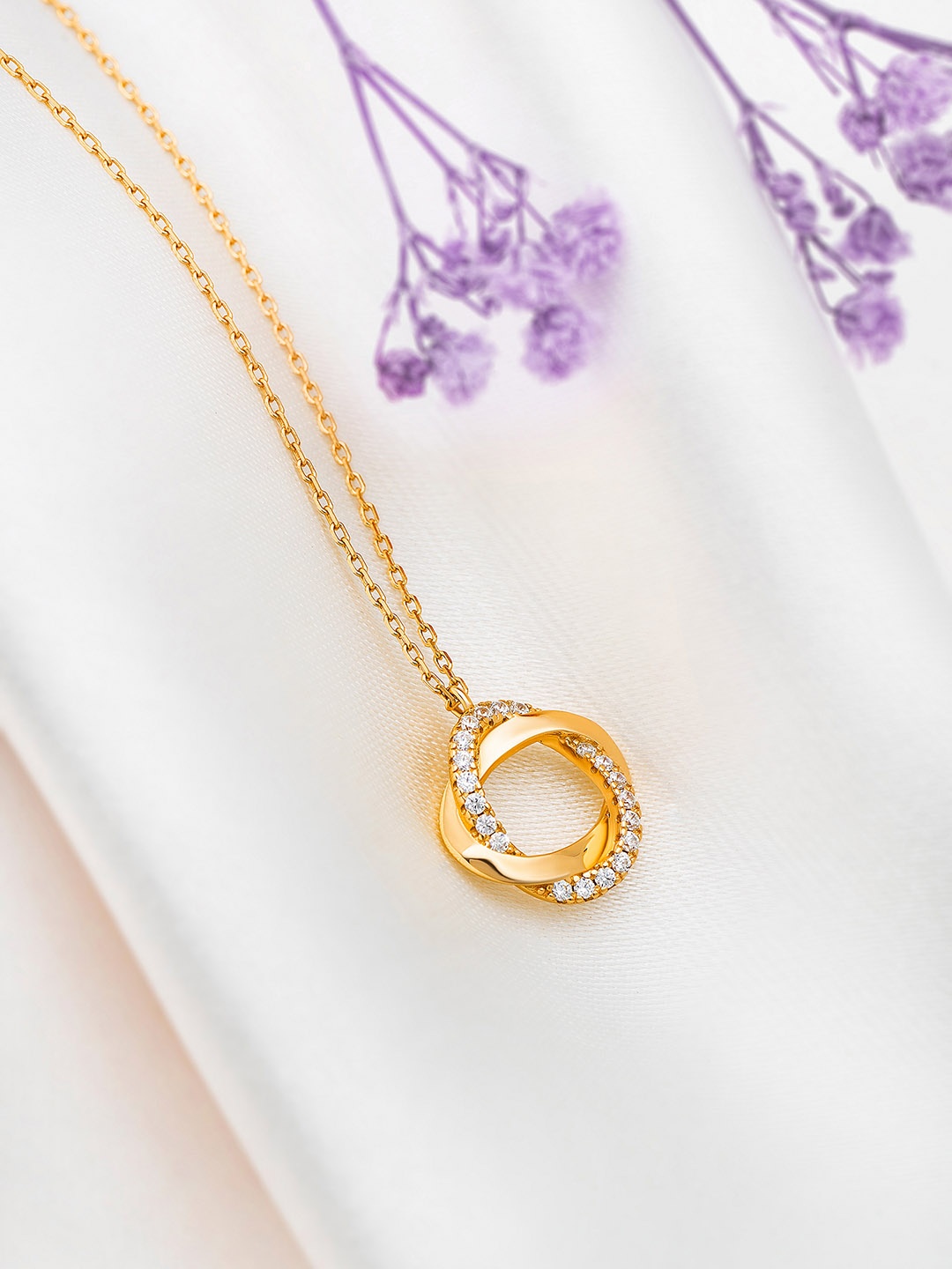 SILBERRY 18k Gold-Plated 925 Sterling Silver Circular Cubic Zirconia Pendants with Chains
SILBERRY 18k Gold-Plated 925 Sterling Silver Circular Cubic Zirconia Pendants with Chains
