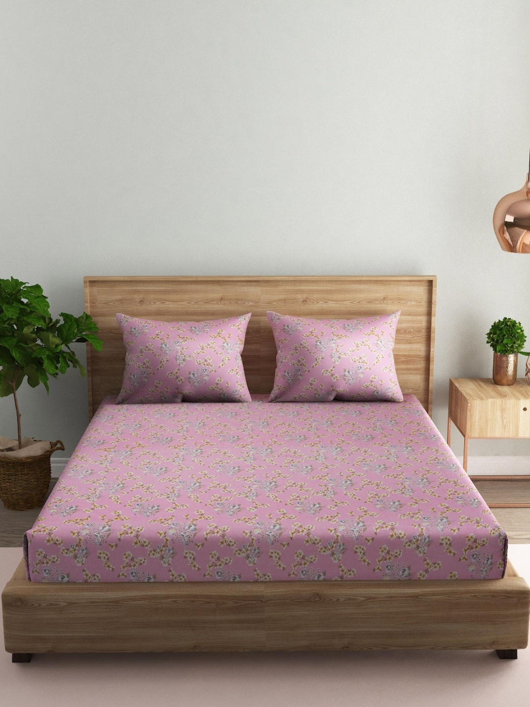 MARK HOME Pink Floral Cotton 186 TC King Bedsheet with 2 Pillow Covers-2.74 m x 2.74 m
MARK HOME Pink Floral Cotton 186 TC King Bedsheet with 2 Pillow Covers-2.74 m x 2.74 m