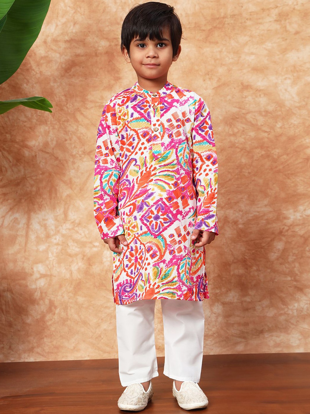 Readiprint Boys Printed Mandarin Collar Pure Cotton Straight Kurta With Pyjamas, White
Readiprint Boys Printed Mandarin Collar Pure Cotton Straight Kurta With Pyjamas, White
