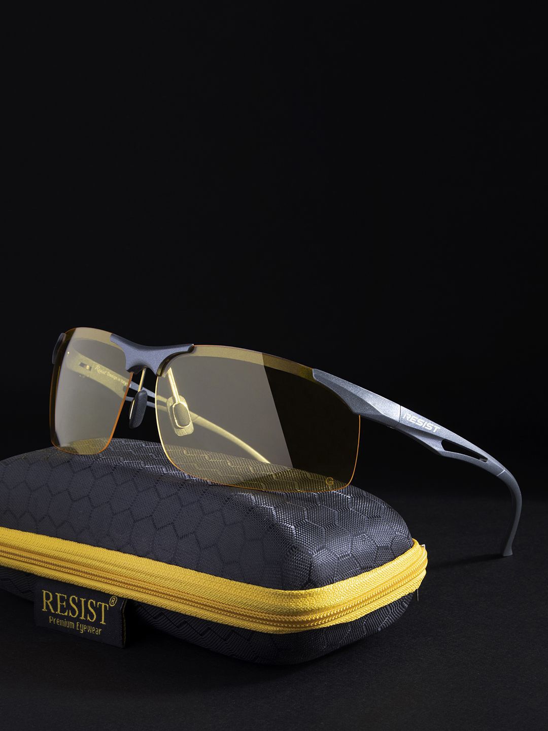 RESIST EYEWEAR Unisex Sports Sunglasses with Polarised Lens SPORTS GL 1690, Yellow
RESIST EYEWEAR Unisex Sports Sunglasses with Polarised Lens SPORTS GL 1690, Yellow