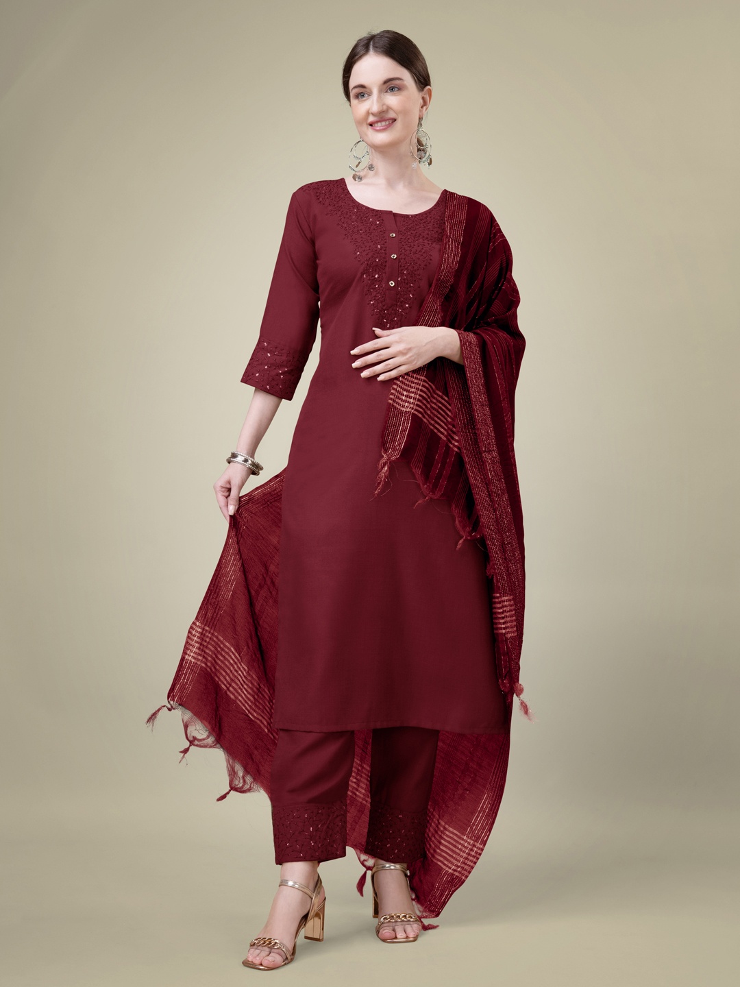 BERISTON Ethnic Motifs Embroidered Regular Straight Kurta with Trousers & Dupatta, Maroon
BERISTON Ethnic Motifs Embroidered Regular Straight Kurta with Trousers & Dupatta, Maroon