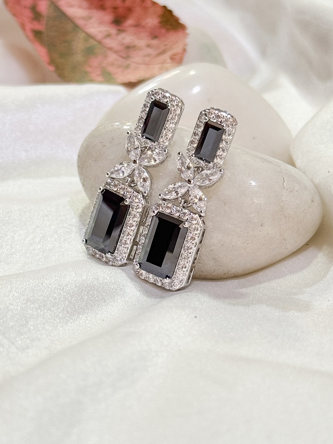 The Jewellery Tale Silver-Plated American Diamond Stone Studded Square Drop Earrings
The Jewellery Tale Silver-Plated American Diamond Stone Studded Square Drop Earrings