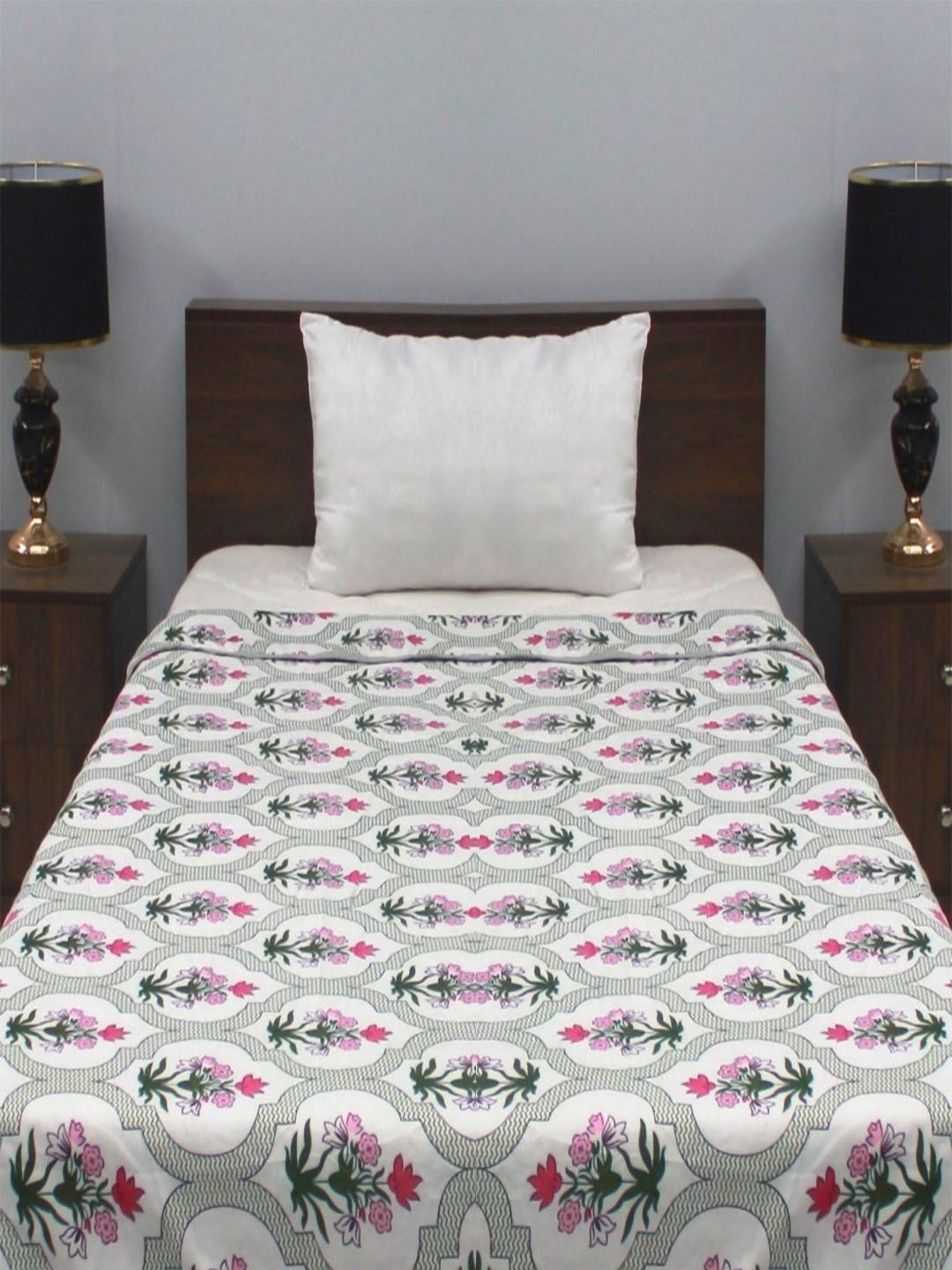 Steve & Anderson White & Green Floral Mild Winter 320 GSM Single Bed Reversible Dohar
Steve & Anderson White & Green Floral Mild Winter 320 GSM Single Bed Reversible Dohar