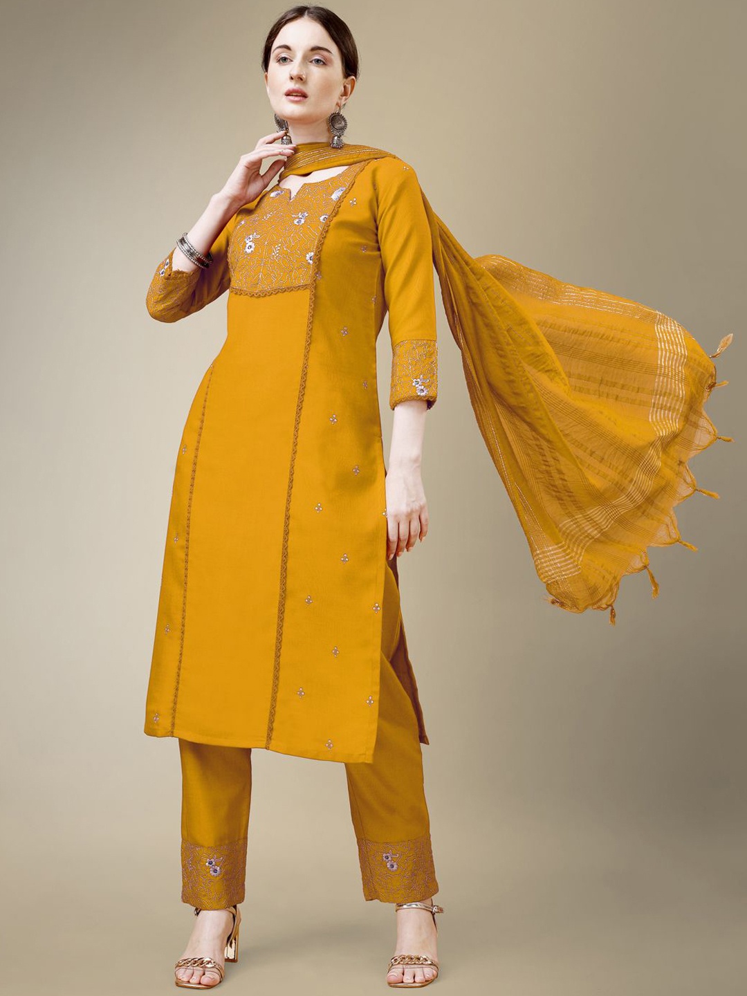 BERISTON Floral Embroidered Regular Thread Work Straight Kurta with Trousers & Dupatta, Yellow
BERISTON Floral Embroidered Regular Thread Work Straight Kurta with Trousers & Dupatta, Yellow