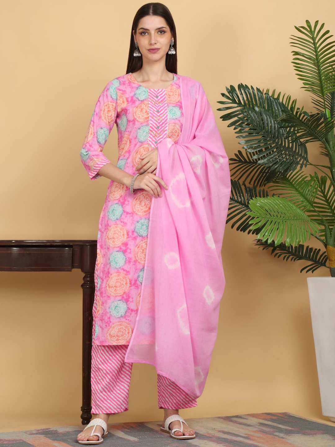 KALINI Floral Printed Gotta Patti Pure Cotton Straight Kurta with Trouser & Dupatta, Pink
KALINI Floral Printed Gotta Patti Pure Cotton Straight Kurta with Trouser & Dupatta, Pink