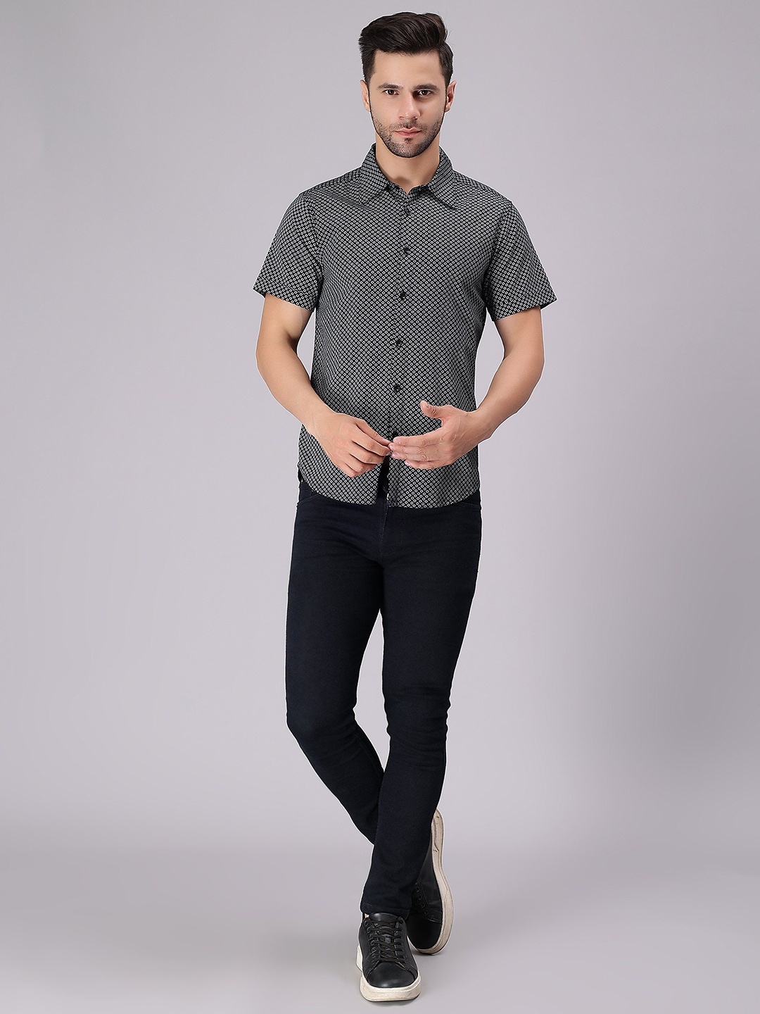 HERE&NOW Men Comfort Spread Collar Geometric Printed Cotton Casual Shirt, Black
HERE&NOW Men Comfort Spread Collar Geometric Printed Cotton Casual Shirt, Black