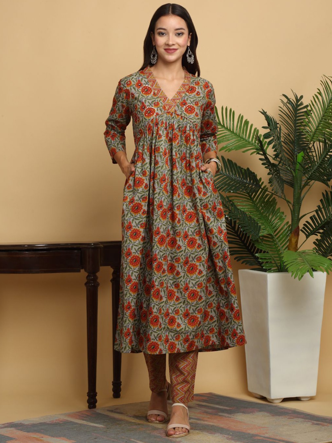 KALINI Floral Printed Sequinned Empire Pure Cotton Anarkali Kurta with Trousers, Green
KALINI Floral Printed Sequinned Empire Pure Cotton Anarkali Kurta with Trousers, Green