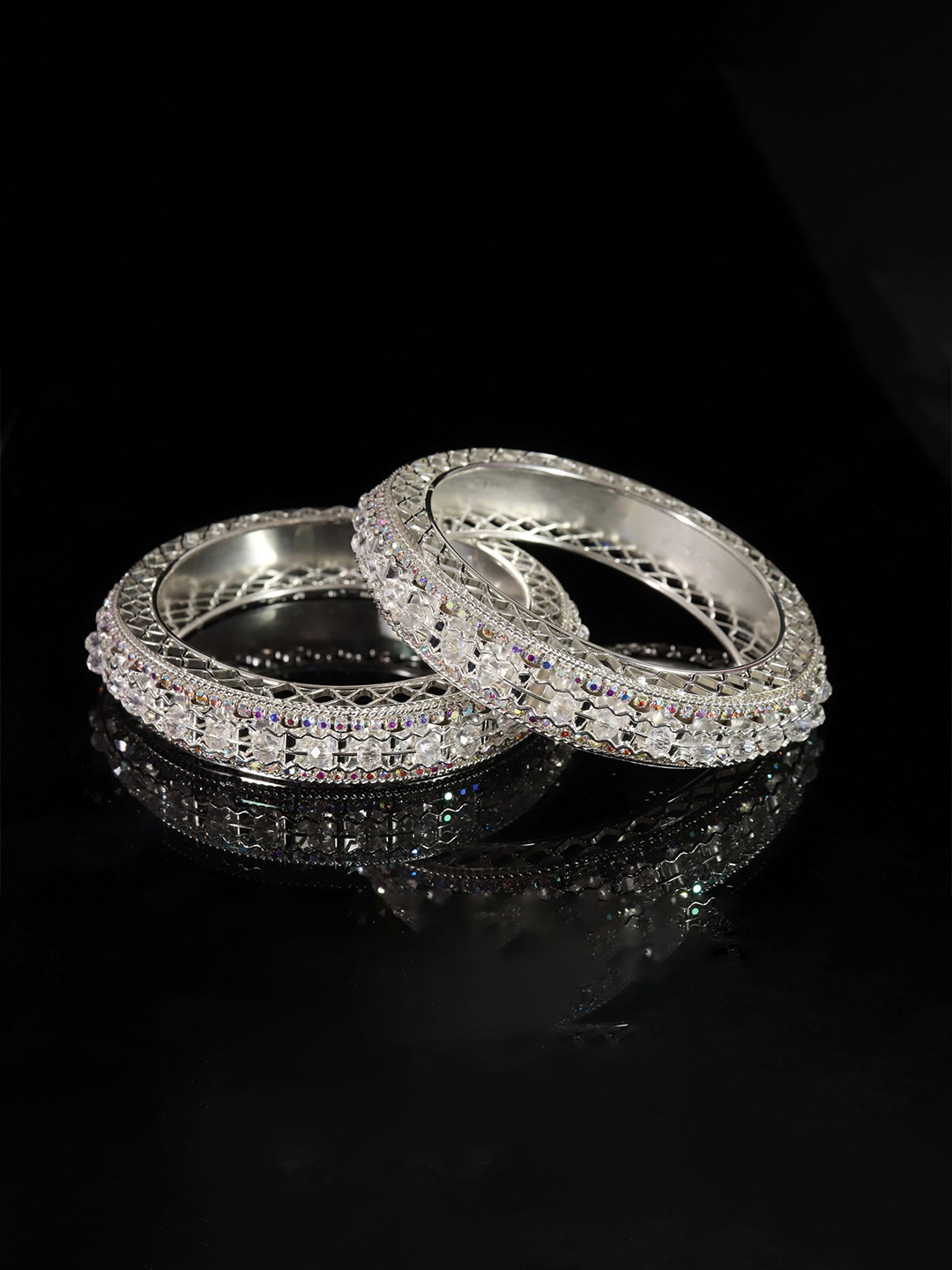 ZULKA Set OF 2 Alloy Base Premium Metal Zircon Gemstone & Pearls Moti Beads Bangle, Silver
ZULKA Set OF 2 Alloy Base Premium Metal Zircon Gemstone & Pearls Moti Beads Bangle, Silver