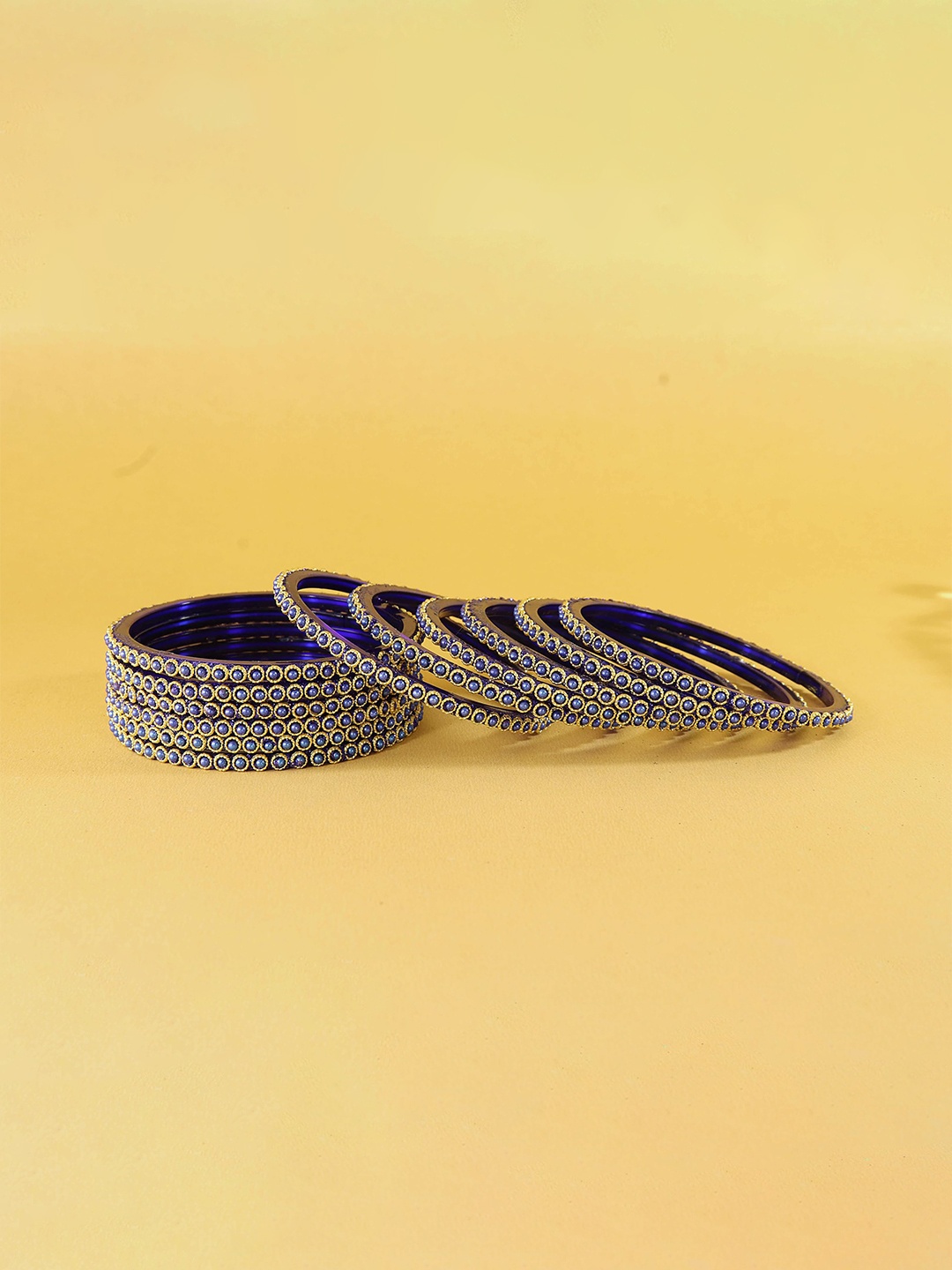 ZULKA Set of 2 Glass with Diamond Engraved Pattern on Glossy Finished Kadaa, Multi
ZULKA Set of 2 Glass with Diamond Engraved Pattern on Glossy Finished Kadaa, Multi