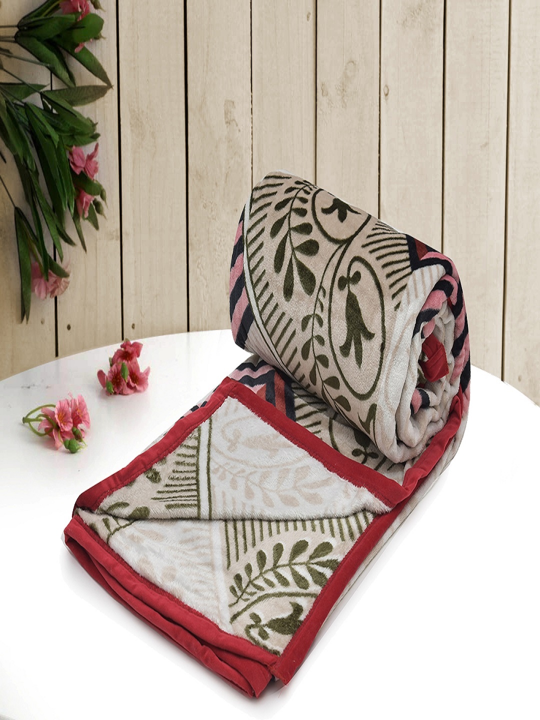 Myntra Elegant Homes Red Ethnic Motifs 300 GSM Reversible Woolen Double Bed Blanket
Myntra Elegant Homes Red Ethnic Motifs 300 GSM Reversible Woolen Double Bed Blanket