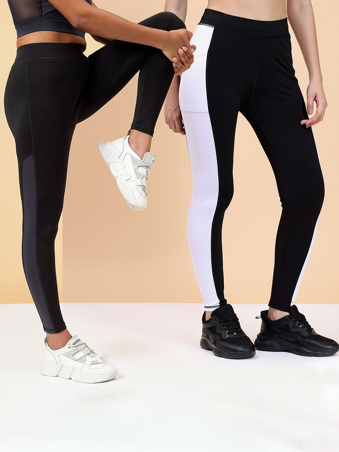 KRONMENINEN Pack Of 2 Striped 4Way Stretchable Skinny Fit Rapid Dry Ankle Length Tights, Black
KRONMENINEN Pack Of 2 Striped 4Way Stretchable Skinny Fit Rapid Dry Ankle Length Tights, Black