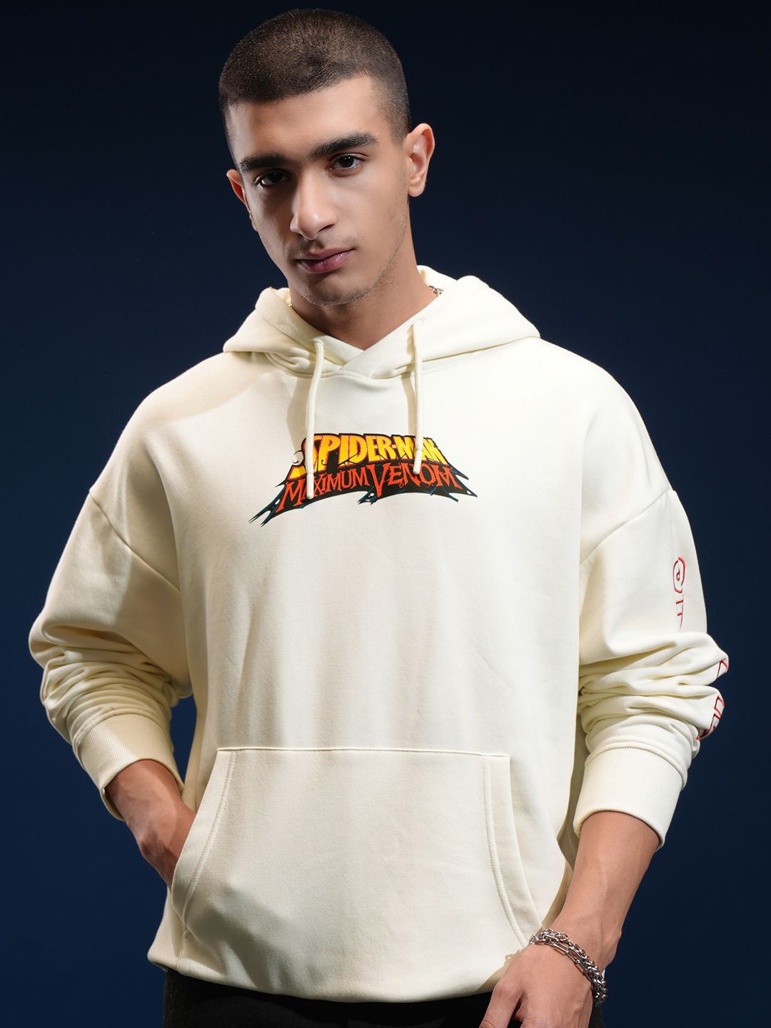 Highlander Marvel Spder-Man Men White Oversized Drop Shoulder Hooded Sweatshirt
Highlander Marvel Spder-Man Men White Oversized Drop Shoulder Hooded Sweatshirt