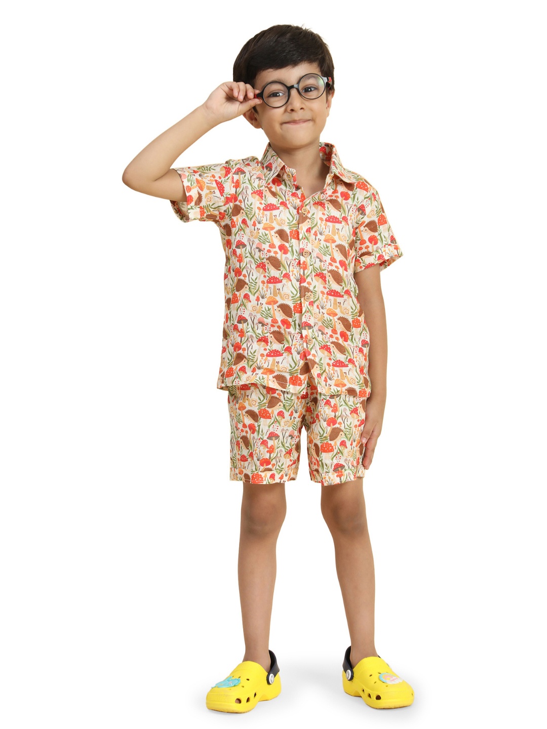 Funny Bones Clothings Boys Printed Shirt Collar Short Sleeves Linen Shirt & Shorts, Beige
Funny Bones Clothings Boys Printed Shirt Collar Short Sleeves Linen Shirt & Shorts, Beige