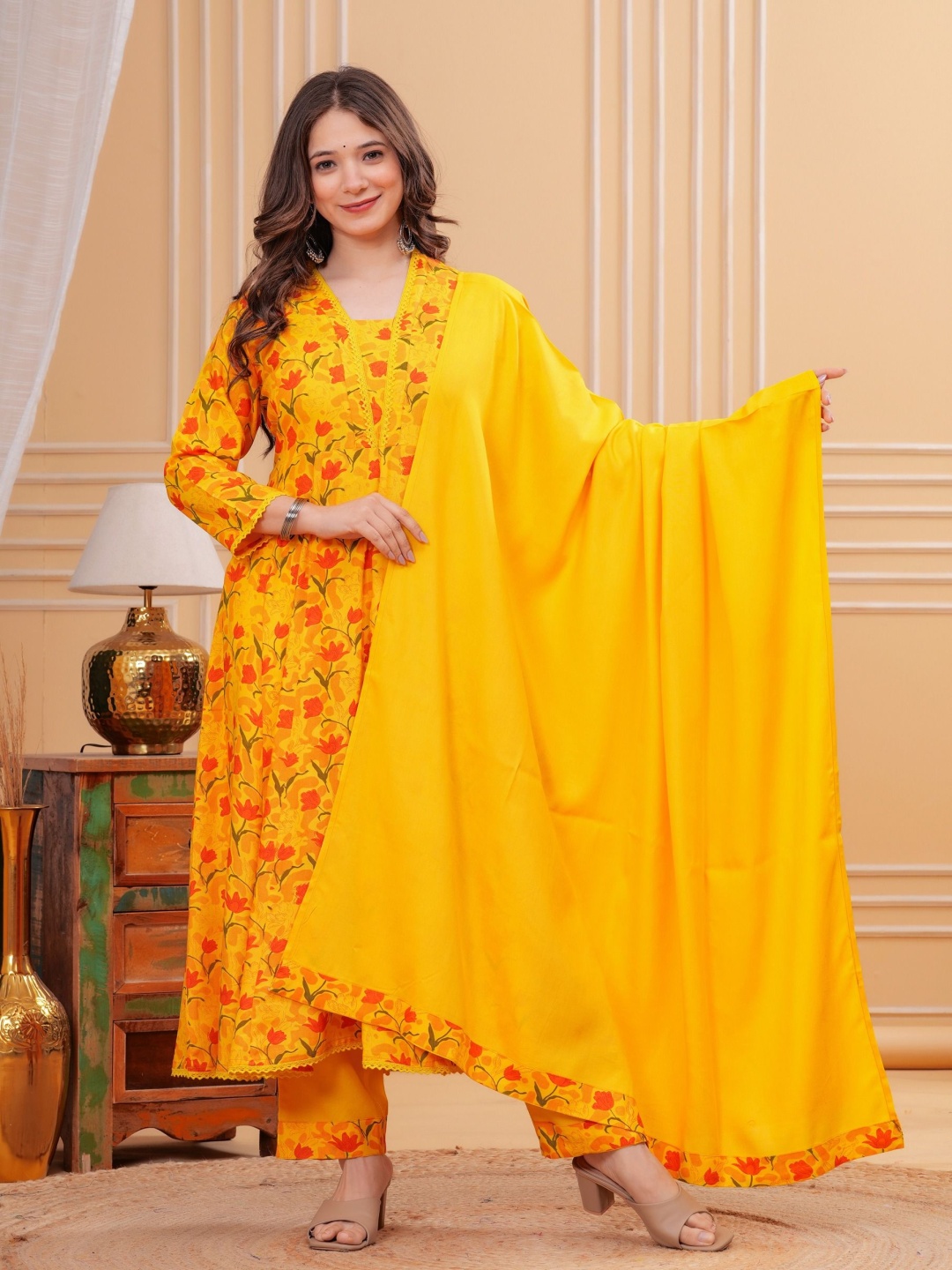 PARTHVI Women Floral Printed Regular Thread Work Kurta with Trousers & With Dupatta, Yellow
PARTHVI Women Floral Printed Regular Thread Work Kurta with Trousers & With Dupatta, Yellow