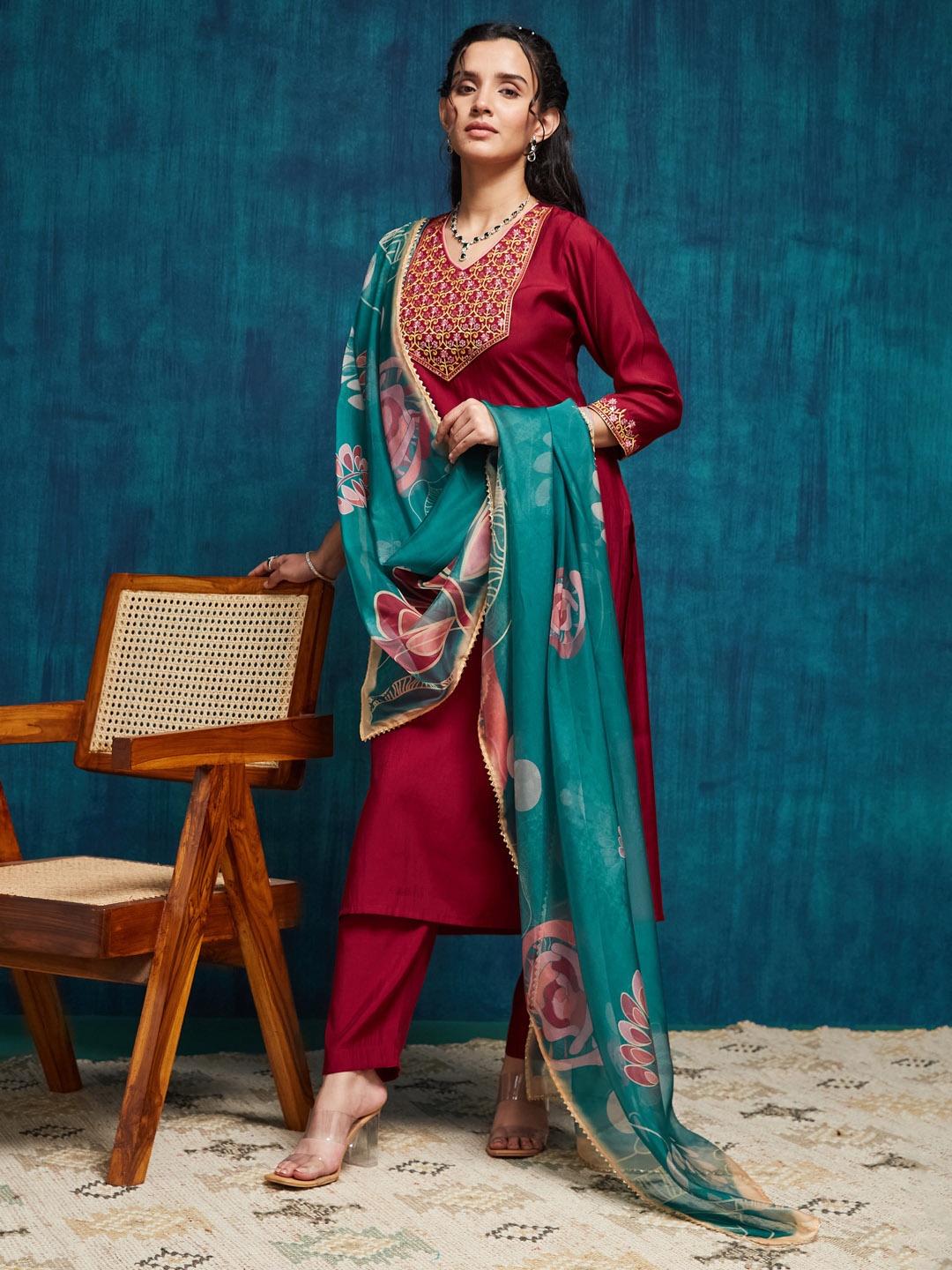 SANSKAR Women Ethnic Motifs Embroidered Regular Patchwork Chanderi Silk Kurta with Palazzos & With Dupatta, Maroon
SANSKAR Women Ethnic Motifs Embroidered Regular Patchwork Chanderi Silk Kurta with Palazzos & With Dupatta, Maroon