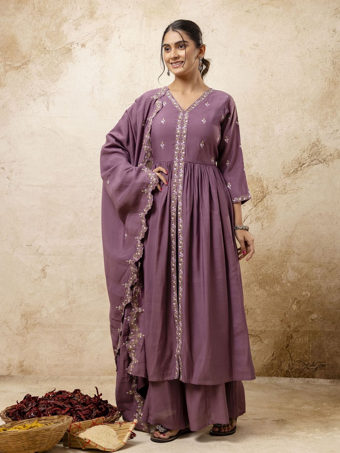 VredeVogel Women Floral Embroidered Regular Kurta with Palazzos & With Dupatta, Lavender
VredeVogel Women Floral Embroidered Regular Kurta with Palazzos & With Dupatta, Lavender