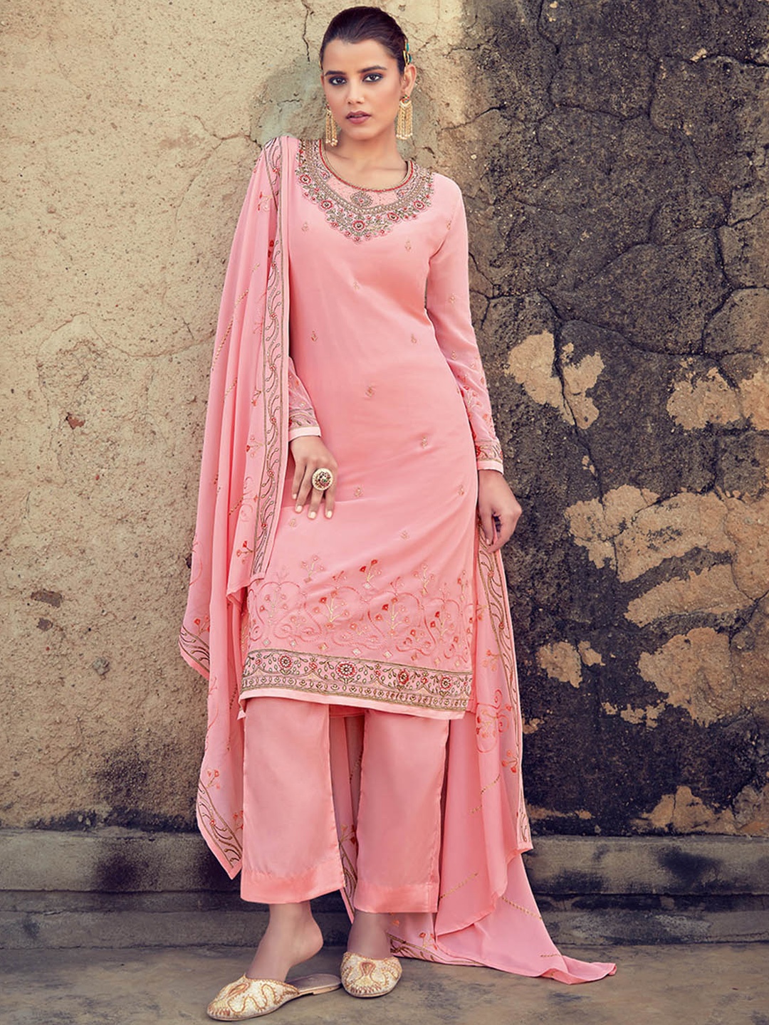 HRITIKA Women Floral Embroidered Regular Silk Georgette Kurta with Trousers & With Dupatta, Pink
HRITIKA Women Floral Embroidered Regular Silk Georgette Kurta with Trousers & With Dupatta, Pink