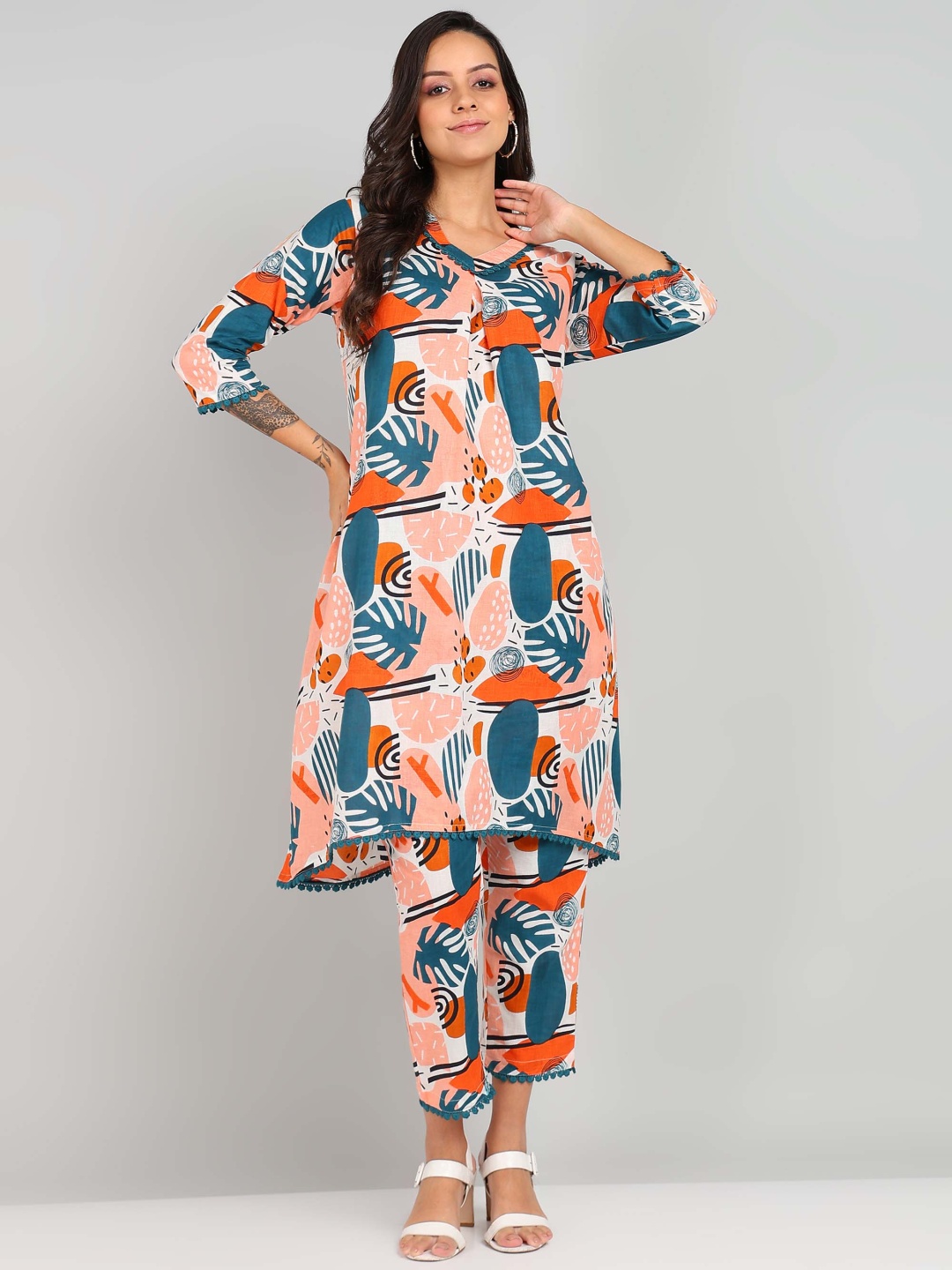 Shiv ali apparels Women Ethnic Motifs Printed Regular Pure Cotton Kurta with Trousers, Peach
Shiv ali apparels Women Ethnic Motifs Printed Regular Pure Cotton Kurta with Trousers, Peach