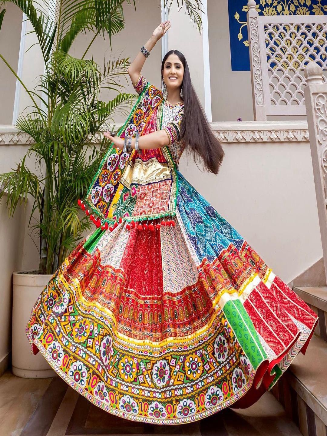 MAHALASA Printed Mirror Work Ready to Wear Lehenga & Unstitched Blouse With Dupatta, White
MAHALASA Printed Mirror Work Ready to Wear Lehenga & Unstitched Blouse With Dupatta, White