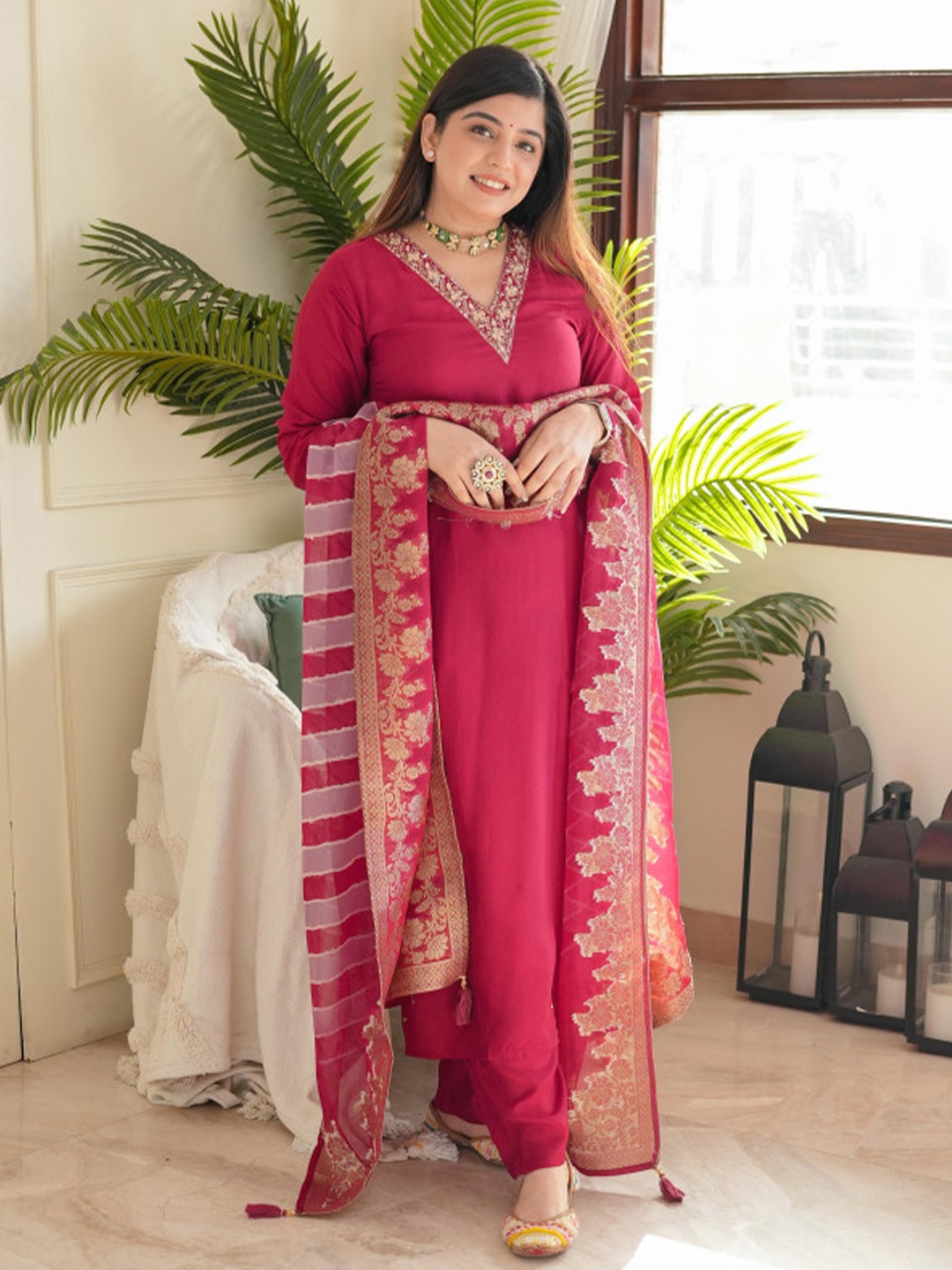 KALINI Women Regular Thread Work Pure Silk Kurta with Trousers & With Dupatta, Maroon
KALINI Women Regular Thread Work Pure Silk Kurta with Trousers & With Dupatta, Maroon