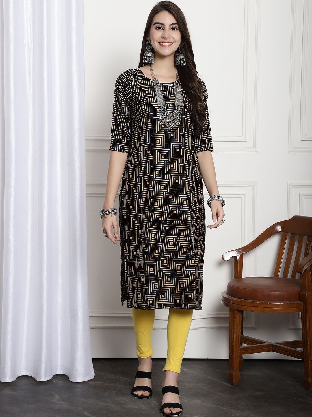 7Threads Selection of 6 Floral & Geometric Printed Round Neck Straight Kurtas, Black
7Threads Selection of 6 Floral & Geometric Printed Round Neck Straight Kurtas, Black