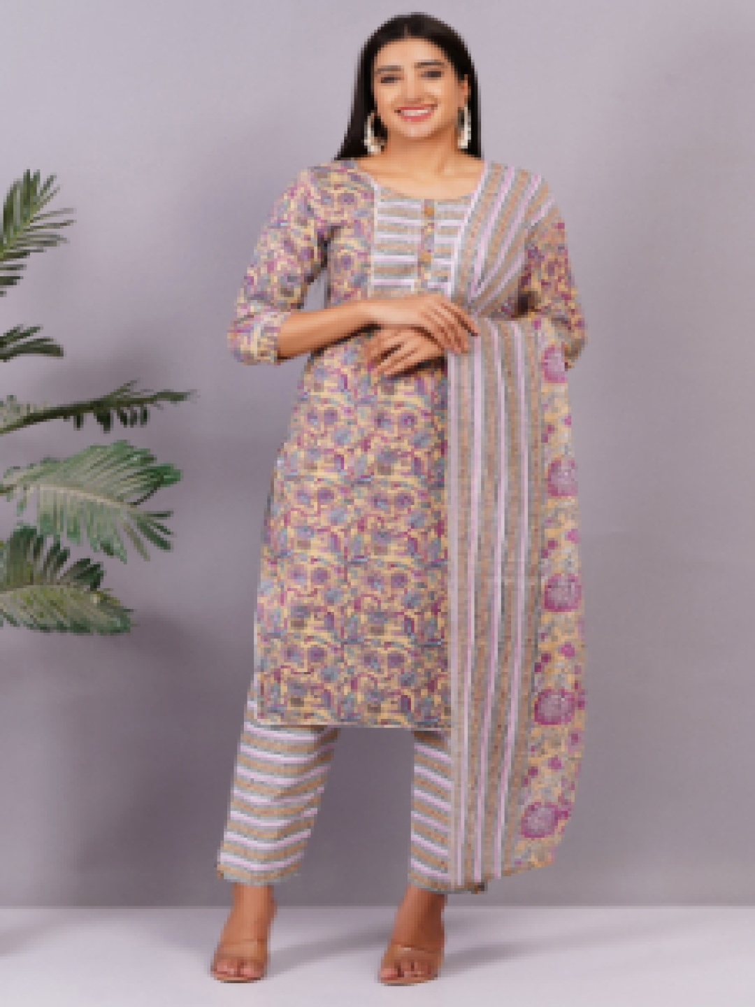 HIGHLIGHT FASHION EXPORT Floral Printed Round Neck Pure Cotton Straight Kurta Set, Beige
HIGHLIGHT FASHION EXPORT Floral Printed Round Neck Pure Cotton Straight Kurta Set, Beige