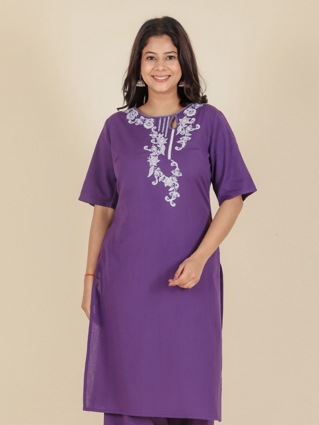 Aramya Floral Embroidered Keyhole Neck Thread Work Linen Cotton Straight Kurta, Purple
Aramya Floral Embroidered Keyhole Neck Thread Work Linen Cotton Straight Kurta, Purple