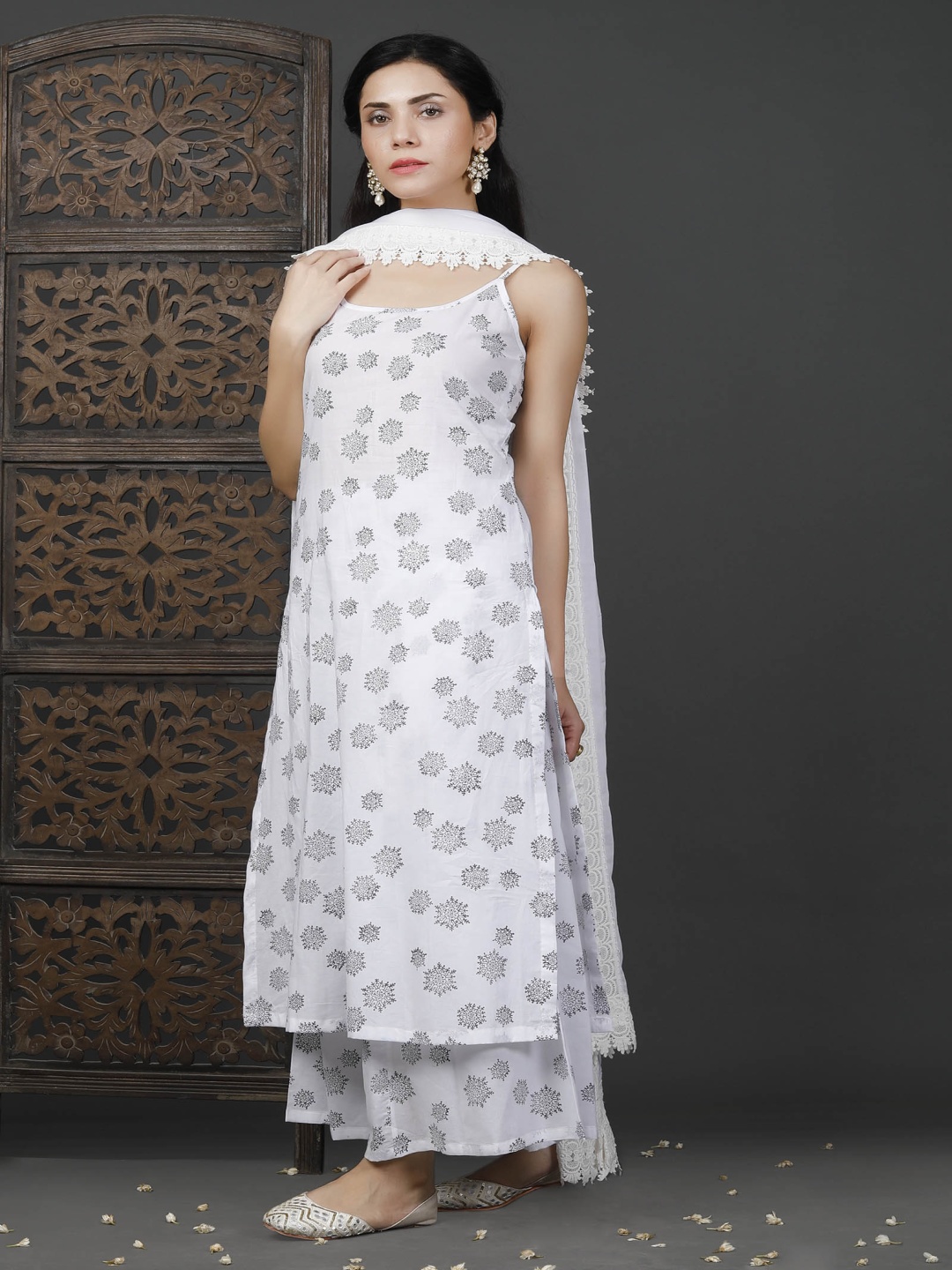 TJORI Ethnic Motifs Printed Regular Pure Cotton Kurta With Palazzo With Dupatta, White
TJORI Ethnic Motifs Printed Regular Pure Cotton Kurta With Palazzo With Dupatta, White