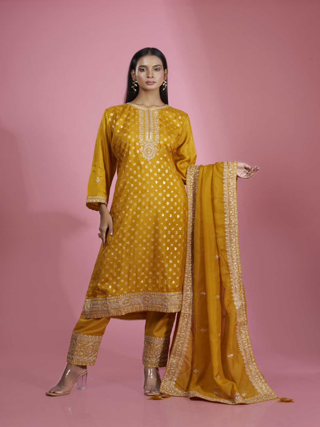ISHKIYA Floral Zari Embroidered Pure Silk Straight Kurta with Trouser & Dupatta, Yellow
ISHKIYA Floral Zari Embroidered Pure Silk Straight Kurta with Trouser & Dupatta, Yellow