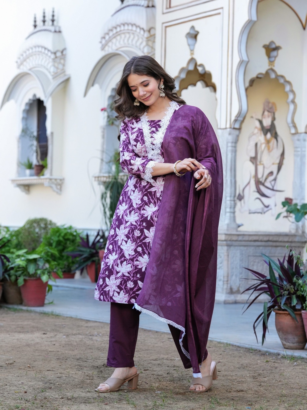 BKApparels Floral Printed Straight Pure Cotton Kurta With Trousers And Dupatta, Purple
BKApparels Floral Printed Straight Pure Cotton Kurta With Trousers And Dupatta, Purple