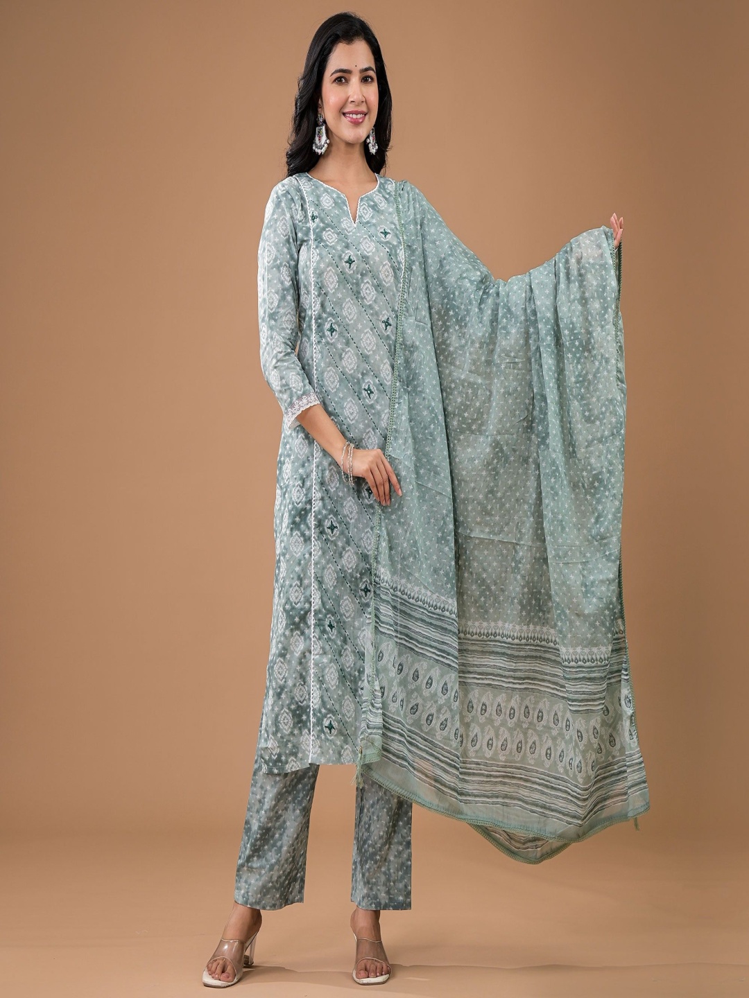 Peachmode Ethnic Printed Pure Cotton Notch Neck Straight Kurta With Trousers And Dupatta, Green
Peachmode Ethnic Printed Pure Cotton Notch Neck Straight Kurta With Trousers And Dupatta, Green