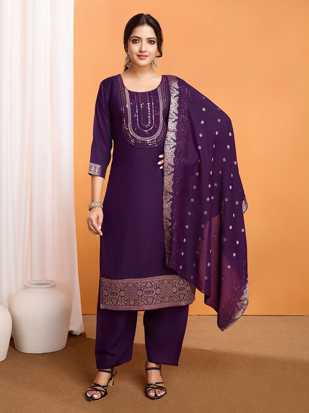 LeeliPeeri Designer Floral Embroidered Straight Dola Silk Kurta with Trousers And Dupatta, Purple
LeeliPeeri Designer Floral Embroidered Straight Dola Silk Kurta with Trousers And Dupatta, Purple