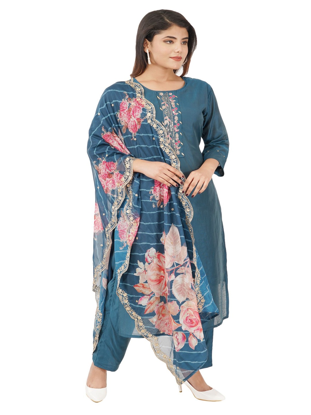 inkara Floral Embroidered Pure Cotton Straight Kurta With Trousers And Dupatta, Teal
inkara Floral Embroidered Pure Cotton Straight Kurta With Trousers And Dupatta, Teal