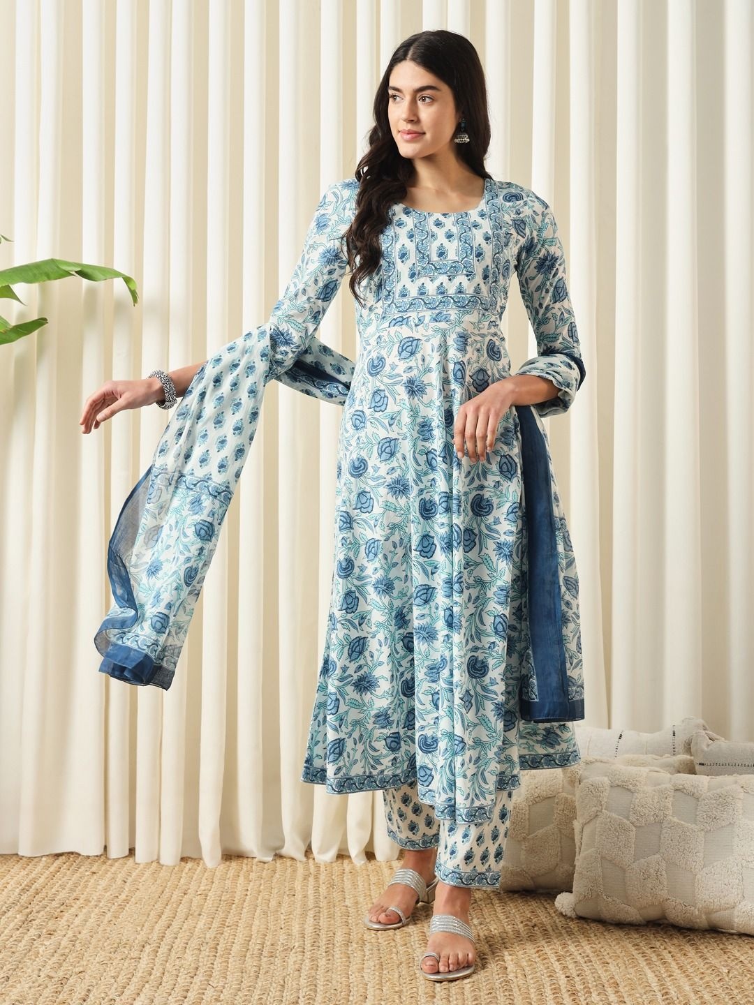 Jaitpuriya Floral Printed Pure Cotton Anarkali Kurta With Trousers And Dupatta, Blue
Jaitpuriya Floral Printed Pure Cotton Anarkali Kurta With Trousers And Dupatta, Blue