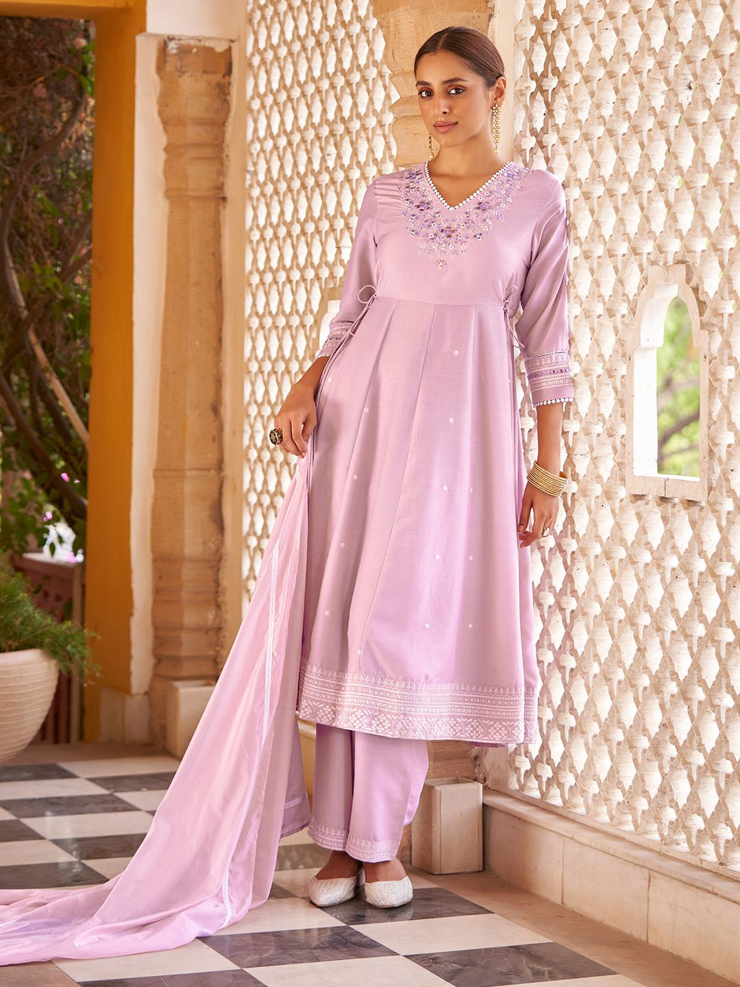 DRESOUL Ethnic Motifs Embroidered Mirror Work Anarkali Kurti with Pyjamas & Dupatta, Lavender
DRESOUL Ethnic Motifs Embroidered Mirror Work Anarkali Kurti with Pyjamas & Dupatta, Lavender