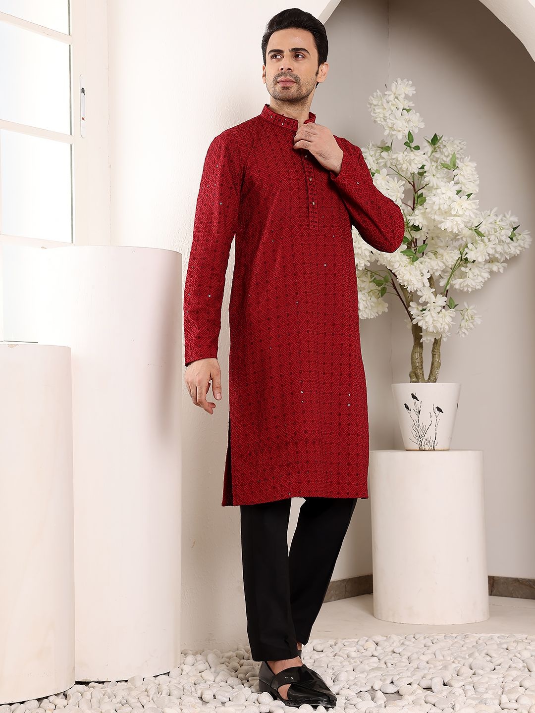 MULTI SHADES Geometric Embroidered Mandarin Collar Sequenned Straight Kurta With Trouser, Red
MULTI SHADES Geometric Embroidered Mandarin Collar Sequenned Straight Kurta With Trouser, Red
