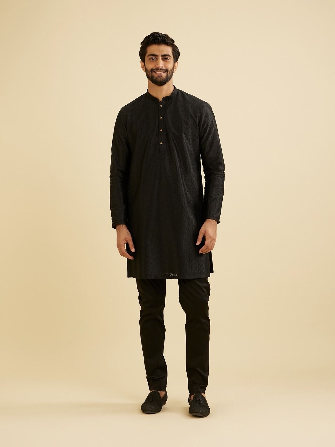 Manyavar Men Geometric Woven Design Mandarin Collar Art Silk Kurta With Trousers, Black
Manyavar Men Geometric Woven Design Mandarin Collar Art Silk Kurta With Trousers, Black