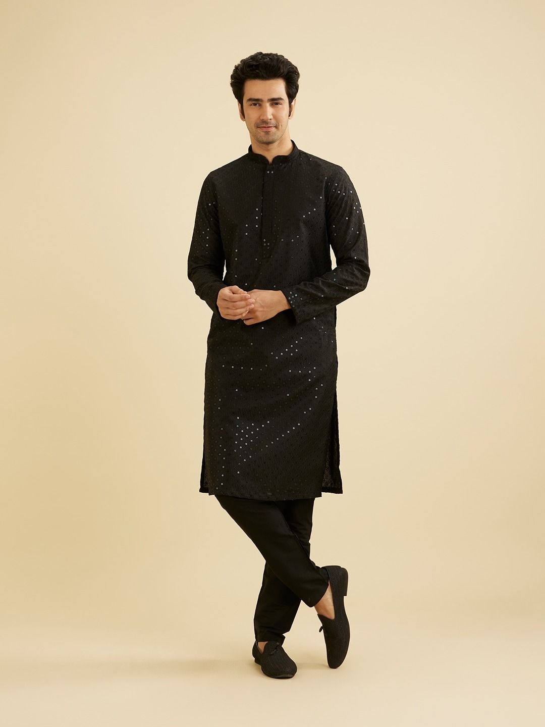Manyavar Geometric Embroidered Mandarin Collar Sequinned Straight Kurta With Pyjama, Black
Manyavar Geometric Embroidered Mandarin Collar Sequinned Straight Kurta With Pyjama, Black