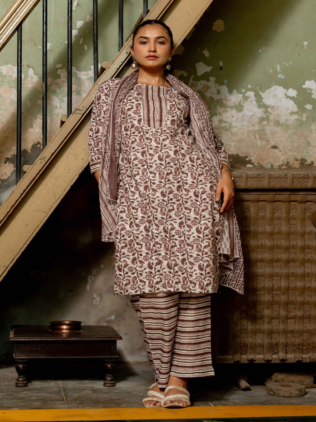 KALINI Paisley Printed Round Neck Gotta Patti Pure Cotton Kurta With Trousers & Dupatta, Brown
KALINI Paisley Printed Round Neck Gotta Patti Pure Cotton Kurta With Trousers & Dupatta, Brown