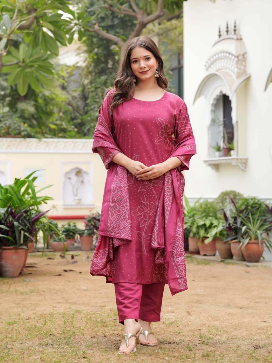 Sitaram Designer Bandhani Printed Chanderi Silk Straight Kurta with Trousers & Dupatta, Pink
Sitaram Designer Bandhani Printed Chanderi Silk Straight Kurta with Trousers & Dupatta, Pink