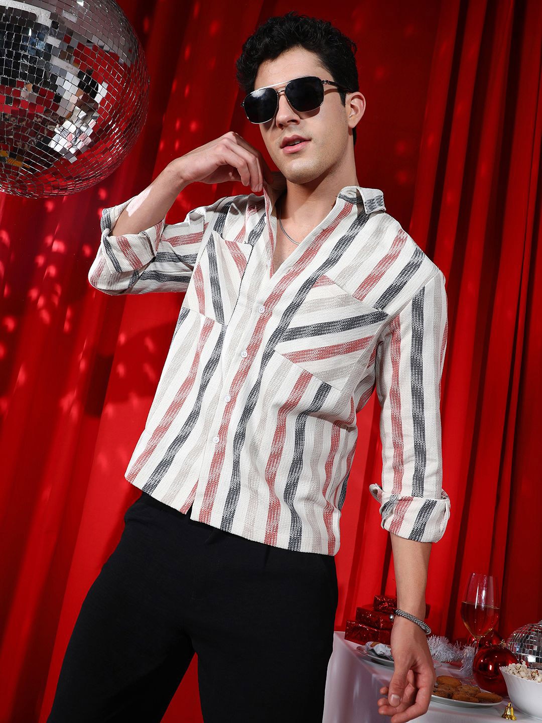 Campus Sutra Men Comfort Fit Spread Collar Multi Striped Casual Shirt, Off white
Campus Sutra Men Comfort Fit Spread Collar Multi Striped Casual Shirt, Off white