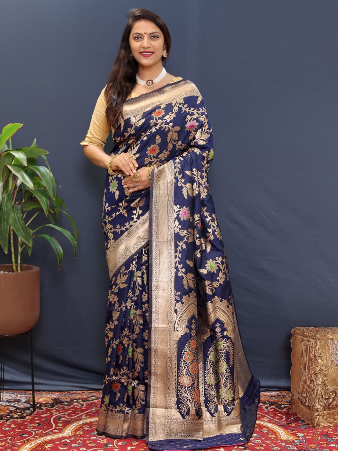 Royal Rajgharana Saree Woven Design Floral Zari Pure Silk Banarasi Sarees, Navy blue
Royal Rajgharana Saree Woven Design Floral Zari Pure Silk Banarasi Sarees, Navy blue