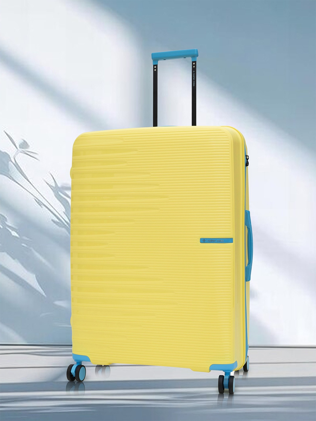 Nasher Miles Havelock Polypropylene TSA Lock Large Yellow Trolley Bag - 28 Inch (75 cm)
Nasher Miles Havelock Polypropylene TSA Lock Large Yellow Trolley Bag - 28 Inch (75 cm)