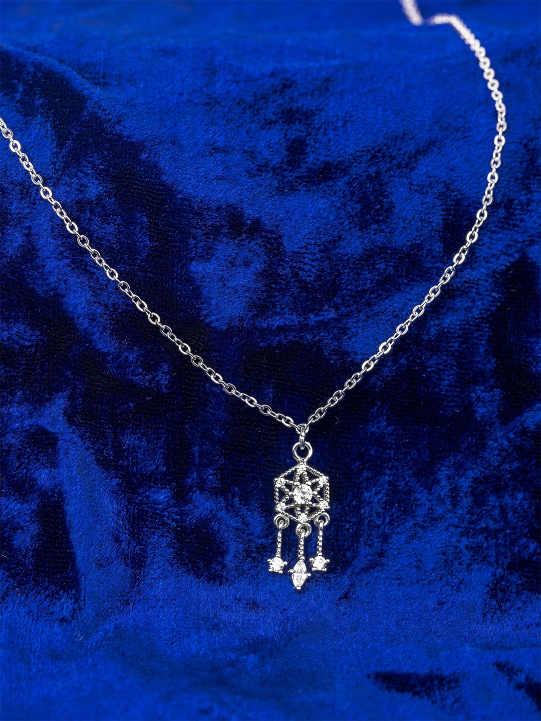 Silverfied 925 Sterling Silver Rhodium-Plated Stone Studded Dreamcatcher Minimal Chain
Silverfied 925 Sterling Silver Rhodium-Plated Stone Studded Dreamcatcher Minimal Chain