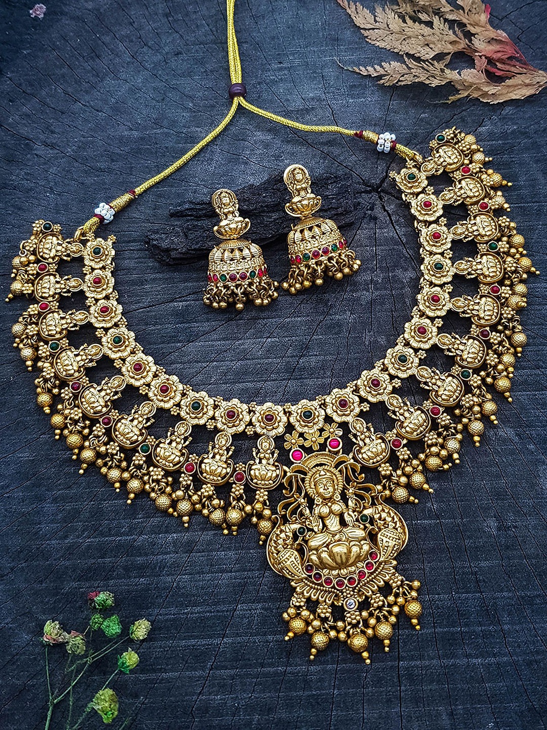 GRIIHAM Premium Gold-Plated Cubic Zirconia Studded Lakshmi Goddess Antique Jewellery Set
GRIIHAM Premium Gold-Plated Cubic Zirconia Studded Lakshmi Goddess Antique Jewellery Set