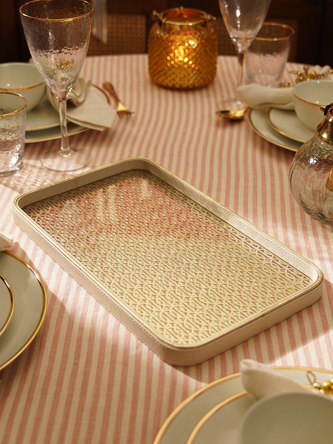 Pure Home and Living Unisex Beige & Gold-Toned Lazer Cut Faux Leather Rectangle Tray
Pure Home and Living Unisex Beige & Gold-Toned Lazer Cut Faux Leather Rectangle Tray