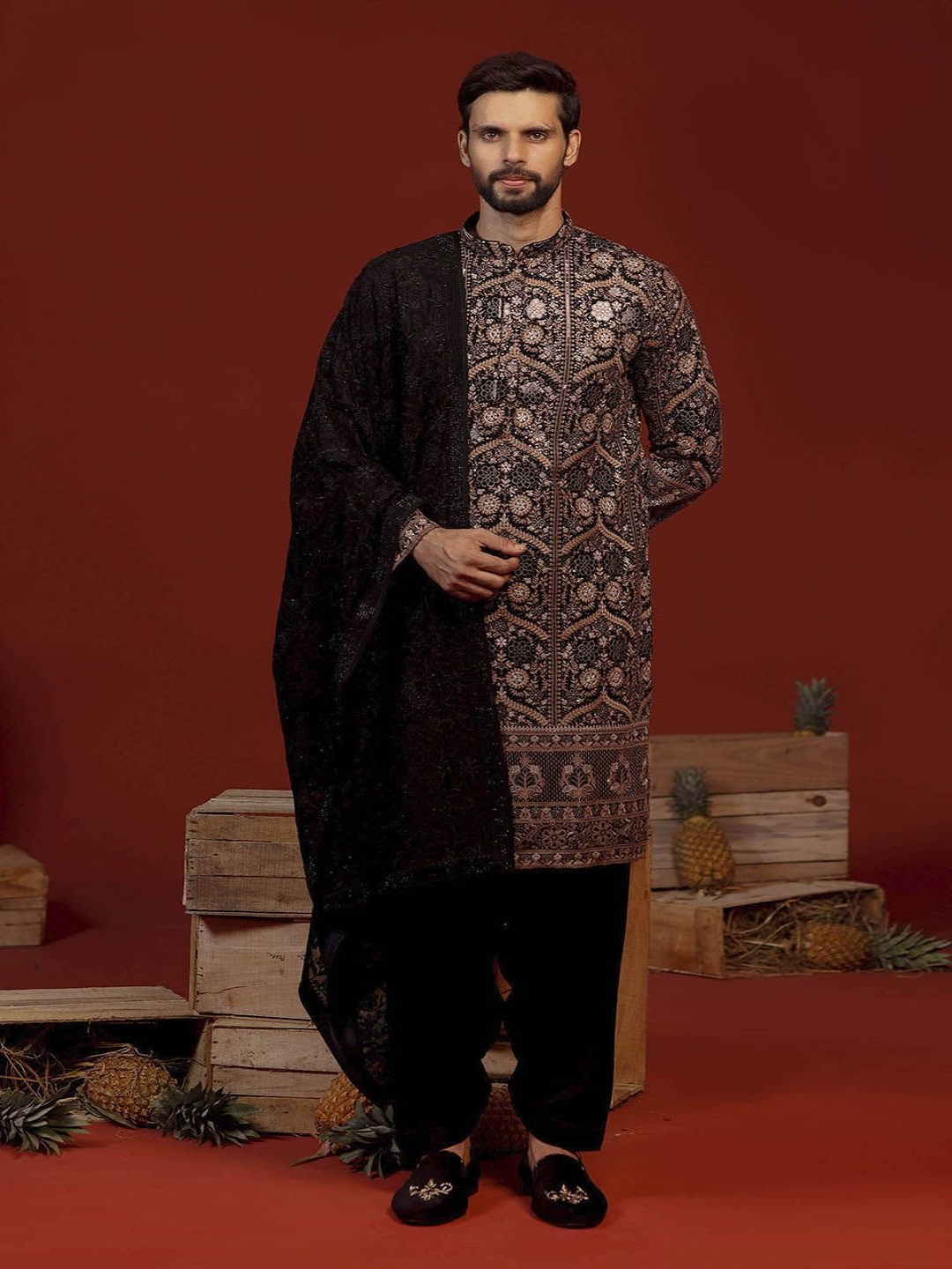 KALPRAAG Vidhur Floral Embroidered Sequinned Mandarin Collar Kurta with Patiala & Dupatta, Black
KALPRAAG Vidhur Floral Embroidered Sequinned Mandarin Collar Kurta with Patiala & Dupatta, Black